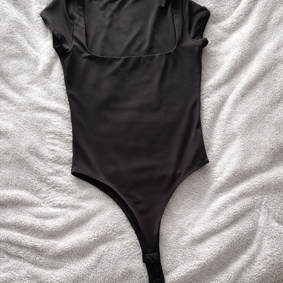 Black Faux Leather Leggings with Dark Brown Top - Picture 5 of 5